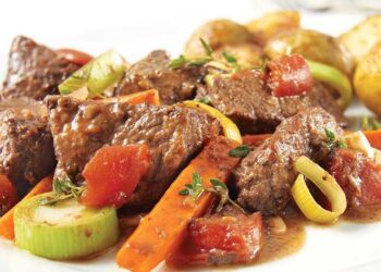 Beef stew with thyme and marjoram