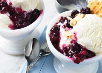Blueberry & Almond Sundaes