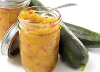 Field cucumber relish
