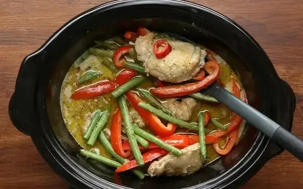 Slow-Cooker Thai Green Curry